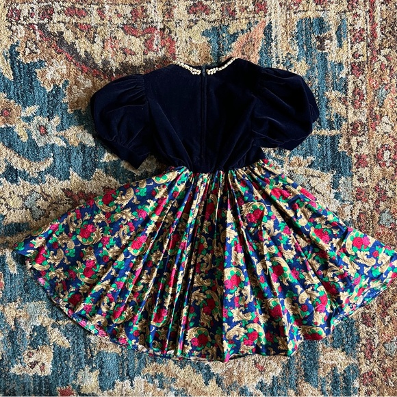 Vintage Velvet & Holiday Print Dress with Crinoline Skirt size 4 years - Picture 3 of 8